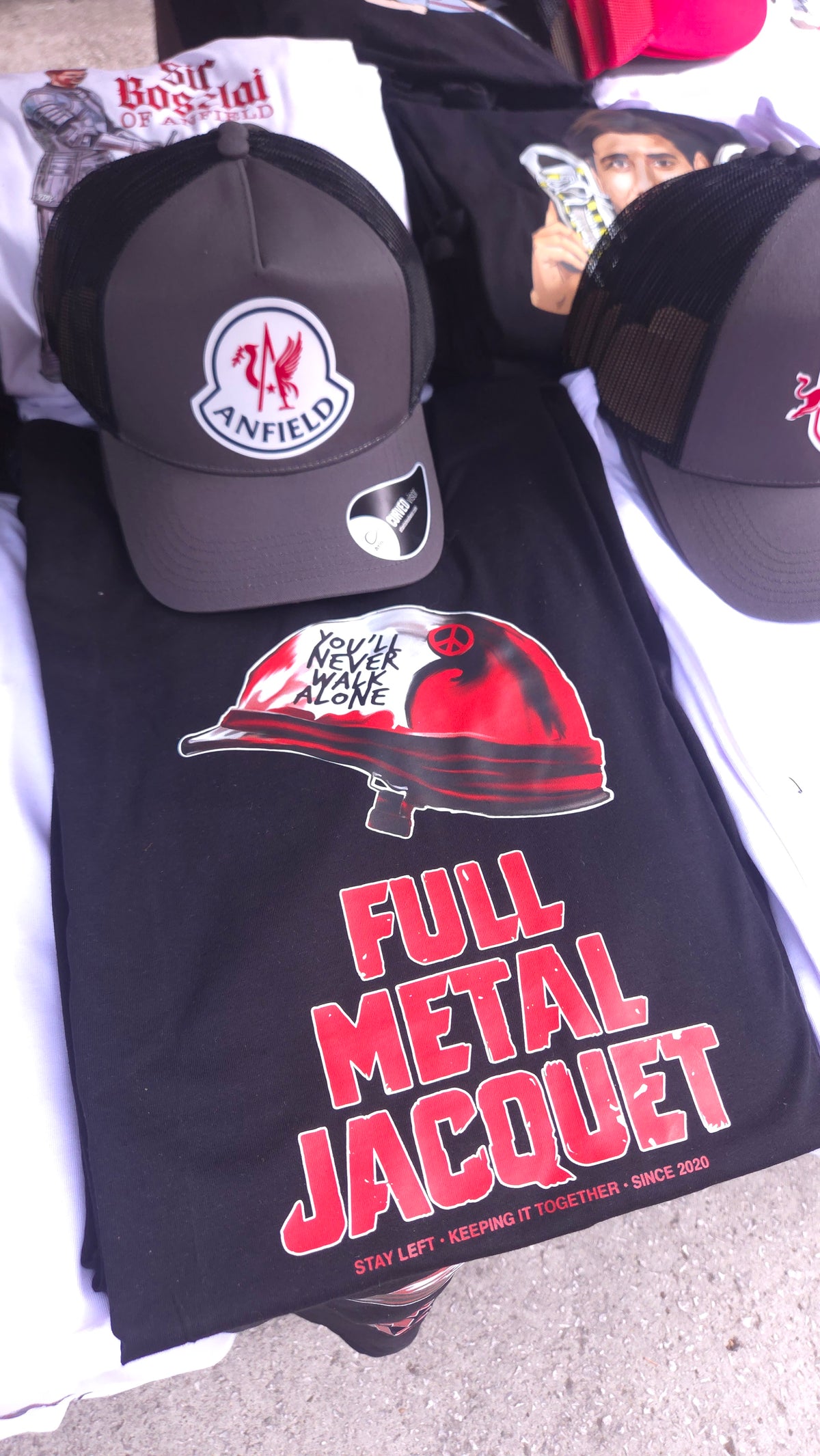 Anfield Piste cap with 3D rubberised Anfield mountain logo, available in black, grey/black, red or navy/white